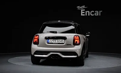 MINI Cooper 2022, 27674 км, за 16345.02 USD