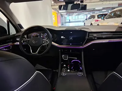 Volkswagen Touareg 2024, 28469 км, за 46254.1 USD - фото 7