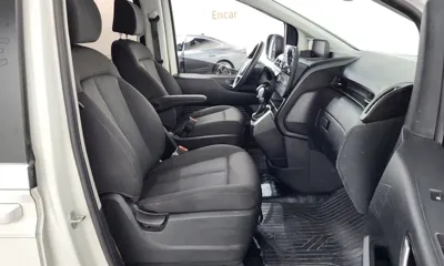 Hyundai Staria 2023, 92213 км, за 12880.57 USD - фото 26