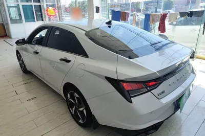 Hyundai Elantra 2022, 44200 км, за 11101 USD