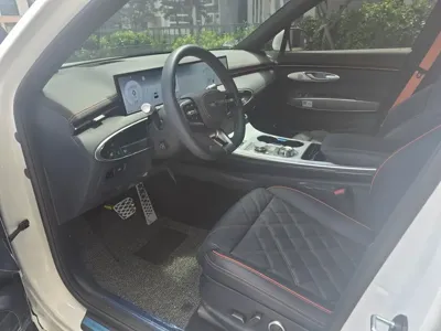 Genesis GV70 2025, 6700 км, за 37730.97 USD - фото 12