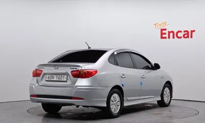 Hyundai Avante 2010, 120175 км, за 2312.52 USD