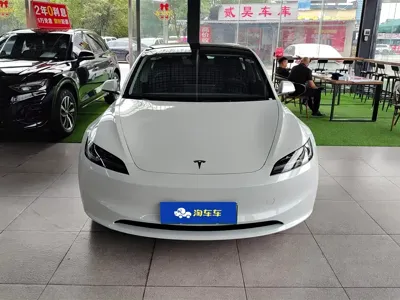 Tesla Model 3 2026, 600 км, за 31101.76 USD