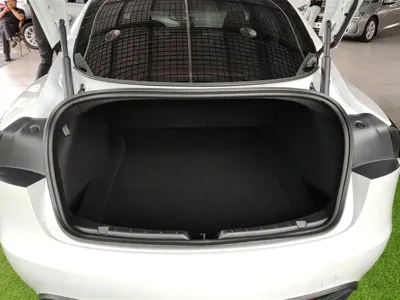 Tesla Model 3 2026, 600 км, за 31101.76 USD
