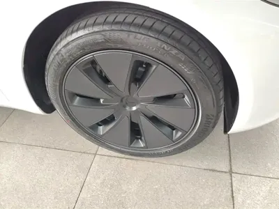 Tesla Model 3 2026, 600 км, за 31101.76 USD - фото 6