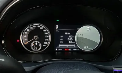 Genesis GV70 2023, 73061 км, за 23767.65 USD - фото 8