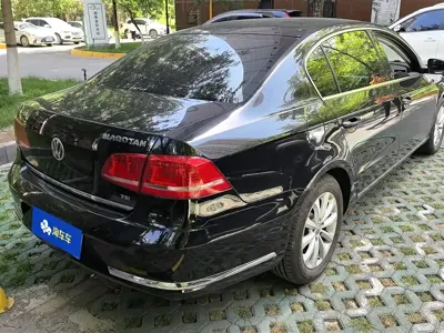 Volkswagen Magotan 2016, 112600 км, за 6915.7 USD