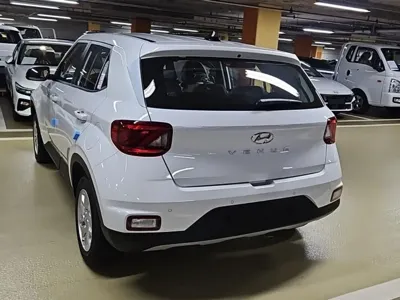 Hyundai Venue 2026, 3 км, за 2187.93 USD