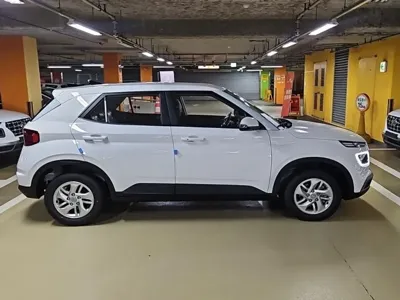 Hyundai Venue 2026, 3 км, за 2187.93 USD - фото 7