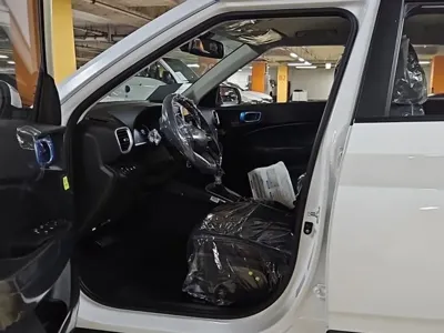Hyundai Venue 2026, 3 км, за 2187.93 USD - фото 9