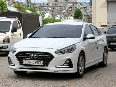Hyundai Sonata 2019, 105798 км, за 8580.9 USD