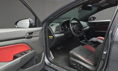 Hyundai Avante 2017, 48909 км, за 7806.41 USD - фото 10