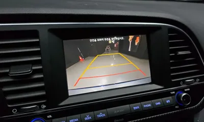 Hyundai Avante 2017, 48909 км, за 7806.41 USD - фото 14