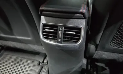 Hyundai Avante 2017, 48909 км, за 7806.41 USD - фото 31