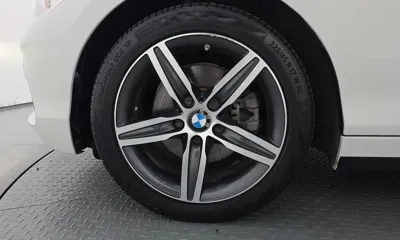 BMW 1-Series 2017, 57319 км, за 12406.46 USD