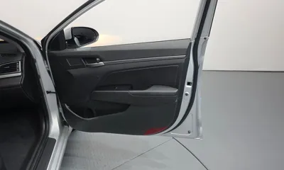 Hyundai Avante 2018, 106753 км, за 5534.93 USD - фото 25