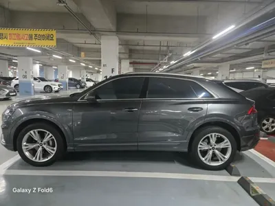 Audi Q8 2023, 14000 км, за 50814.36 USD - фото 16