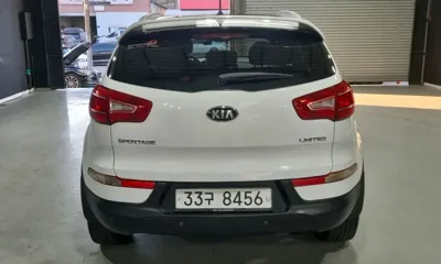 Kia Sportage 2013, 166320 км, за 4503.31 USD