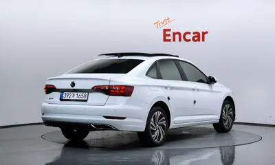 Volkswagen Jetta 2021, 18445 км, за 21655.51 USD