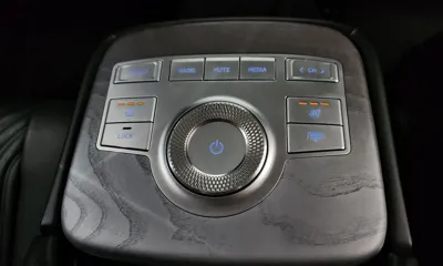 Genesis G80 2022, 58610 км, за 25981.63 USD - фото 37