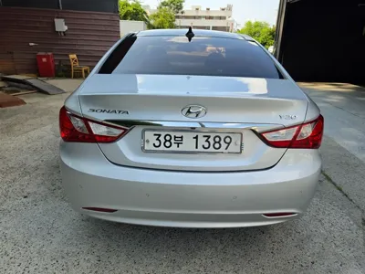 Hyundai Sonata 2010, 97825 км, за 2540.72 USD