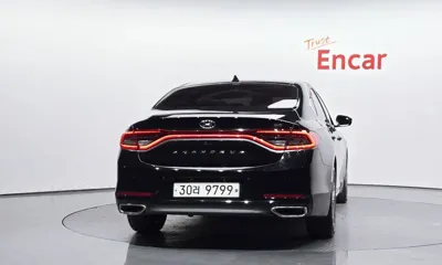 Hyundai Grandeur 2017, 158989 км, за 7483.26 USD