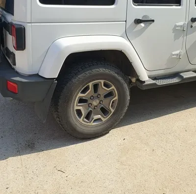 Jeep Wrangler 2015, 146975 км, за 12052.12 USD