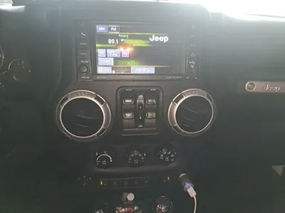 Jeep Wrangler 2015, 146975 км, за 12052.12 USD - фото 17