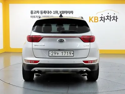 Kia Sportage 2018, 126100 км, за 8125.85 USD