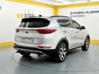 Kia Sportage 2018, 126100 км, за 8125.85 USD