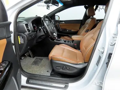 Kia Sportage 2018, 126100 км, за 8125.85 USD