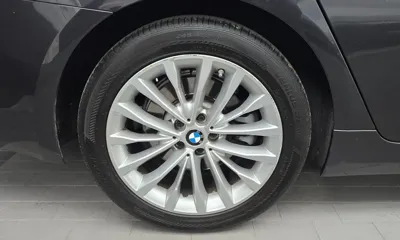 BMW 5-Series 2020, 115095 км, за 16263.35 USD