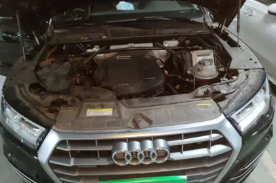 Audi Q5L 2018, 79200 км, за 18642 USD