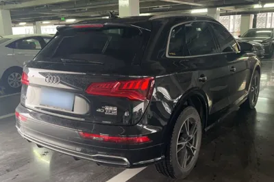 Audi Q5L 2018, 79200 км, за 18642 USD