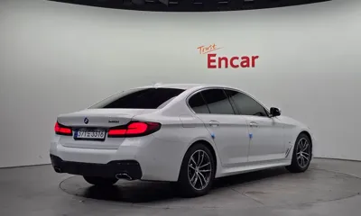 BMW 5-Series 2023, 39686 км, за 29271.5 USD