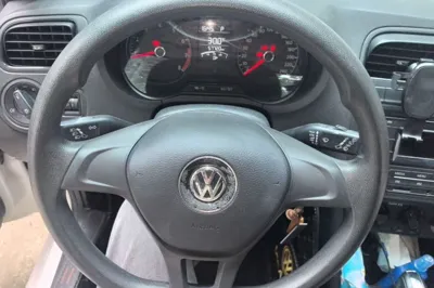 Volkswagen Polo 2016, 57699 км, за 5934 USD - фото 10