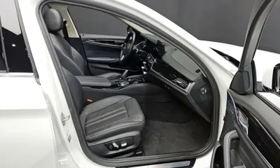 BMW 5-Series 2019, 50998 км, за 17585.66 USD - фото 11