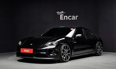 Porsche Taycan · 2025 год