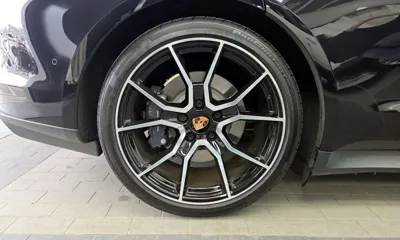 Porsche Taycan 2025, 23437 км, за 96320.58 USD