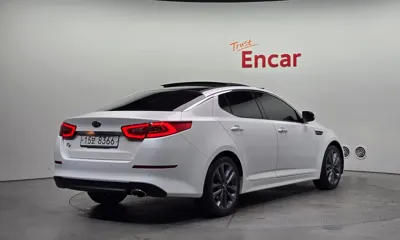 Kia K5 2014, 87050 км, за 5622.51 USD