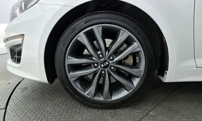 Kia K5 2014, 87050 км, за 5622.51 USD