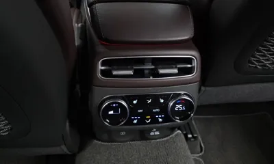 Genesis GV70 2021, 44741 км, за 27102.08 USD - фото 18