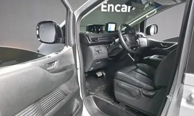 Hyundai Staria 2023, 35195 км, за 17876.87 USD - фото 10