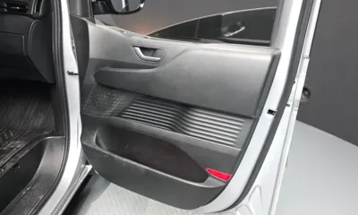 Hyundai Staria 2023, 35195 км, за 17876.87 USD - фото 25