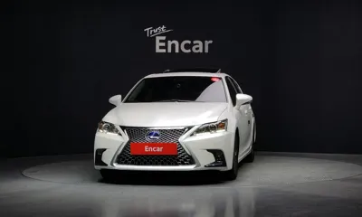 Lexus CT200h 2018, 50089 км, за 12781.45 USD