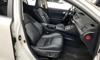 Lexus CT200h 2018, 50089 км, за 12781.45 USD - фото 11