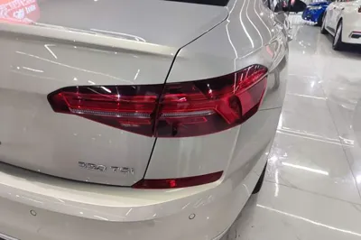 Volkswagen Passat 2020, 59200 км, за 14331 USD - фото 9