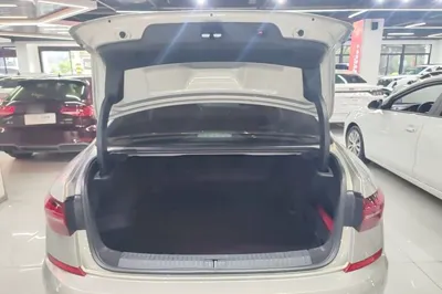 Volkswagen Passat 2020, 59200 км, за 14331 USD - фото 22