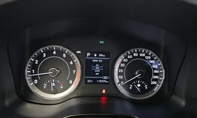 Hyundai Venue 2020, 115939 км, за 7548.9 USD - фото 8