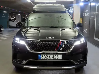 Kia Canival 2023, 141595 км, за 16848.83 USD